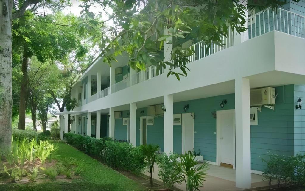 Varee Valley Resort And Restaurant Khon Kaen Esterno foto
