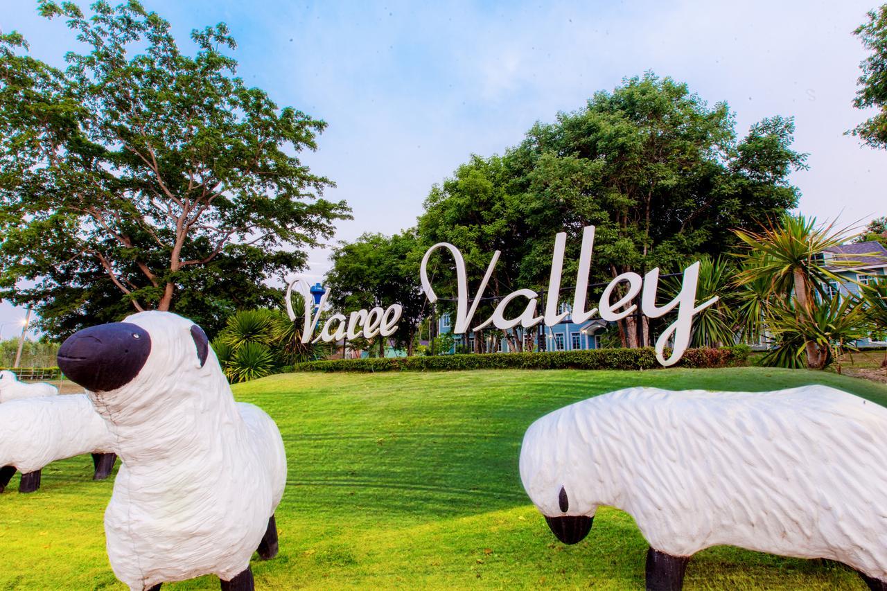 Varee Valley Resort And Restaurant Khon Kaen Esterno foto